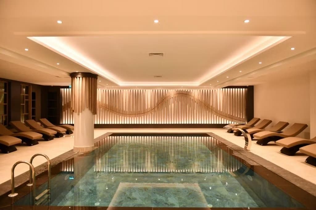 Indoor swimming pool